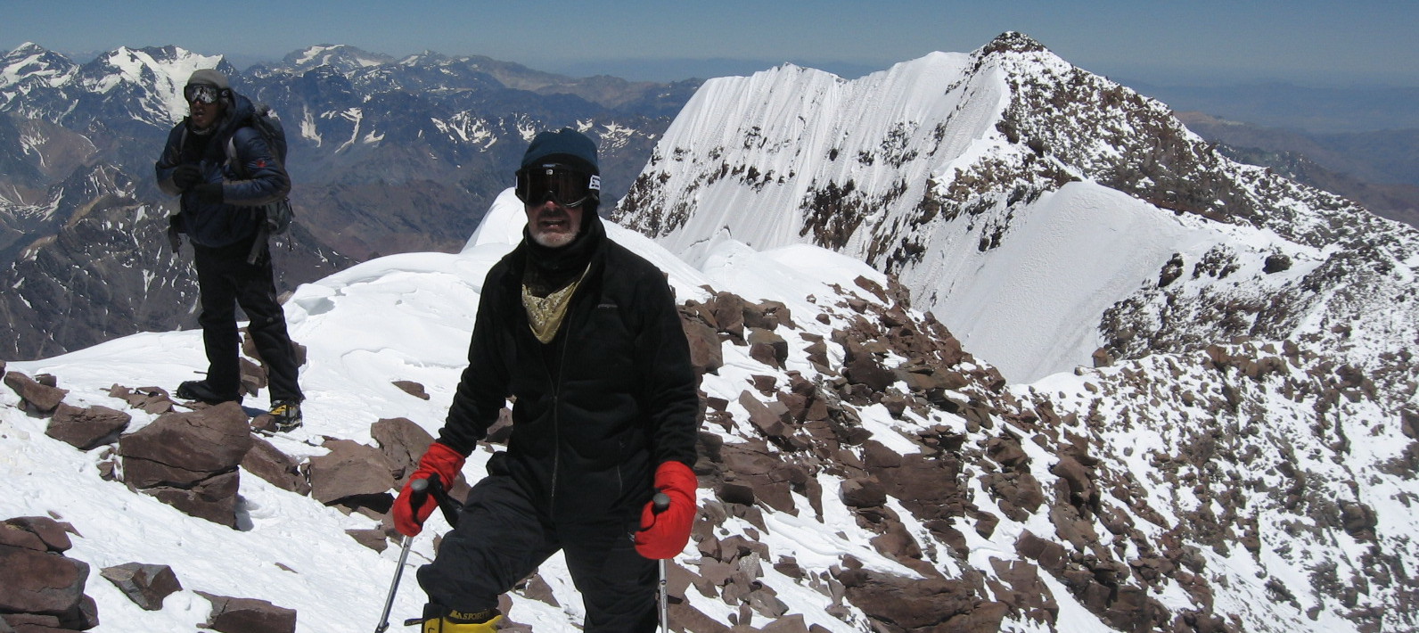 Filo del guananco a pasos de la cumbre de Aconcagua 6.962m